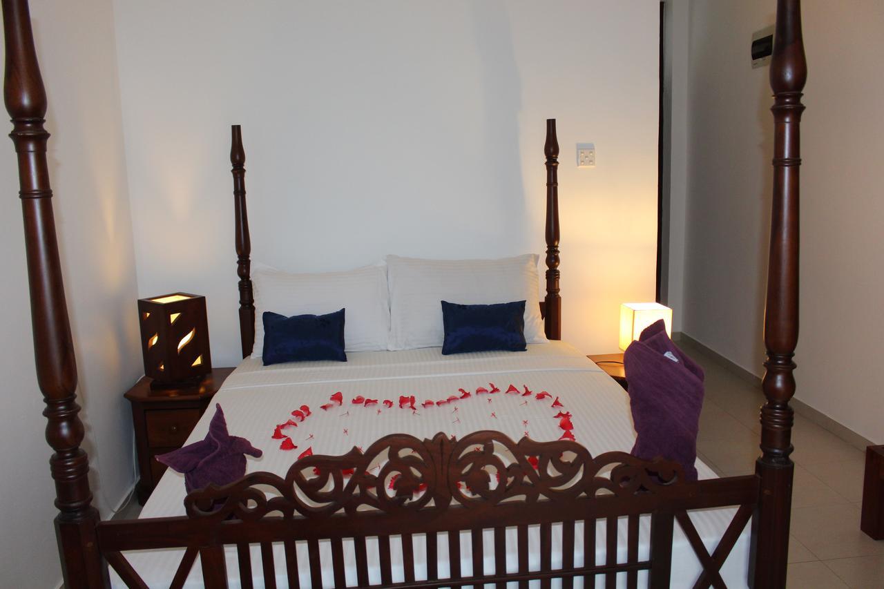 Villa Kapuru Negombo Esterno foto