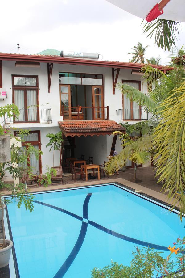 Villa Kapuru Negombo Esterno foto