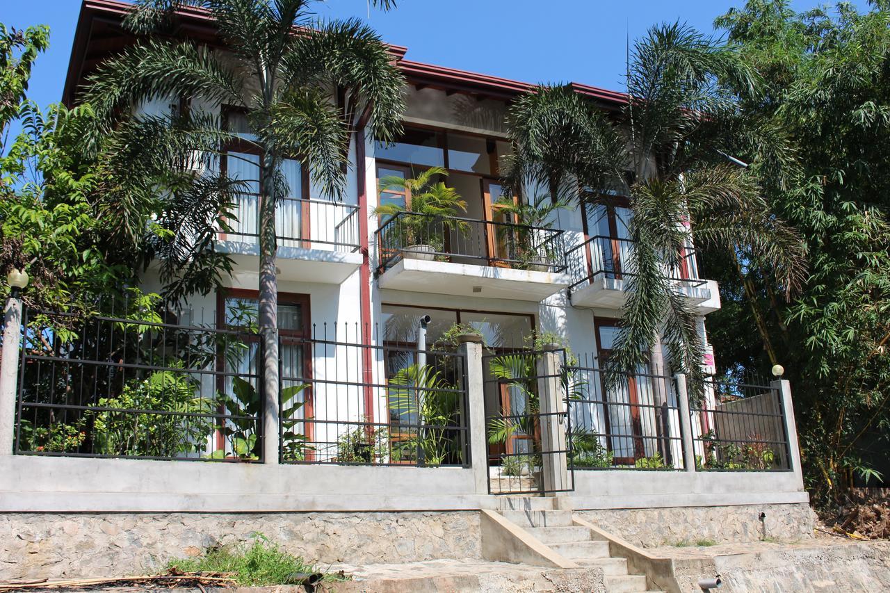 Villa Kapuru Negombo Esterno foto